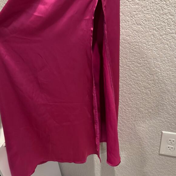 princess polly | lynsey fuchia silky summer leg slit midi dress sz 4 - Picture 5 of 10